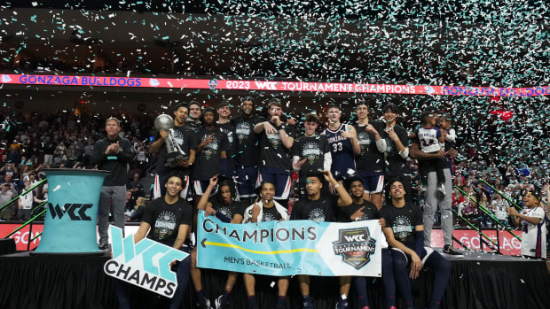 Gonzaga Bulldogs Saint Mary's Gaels25